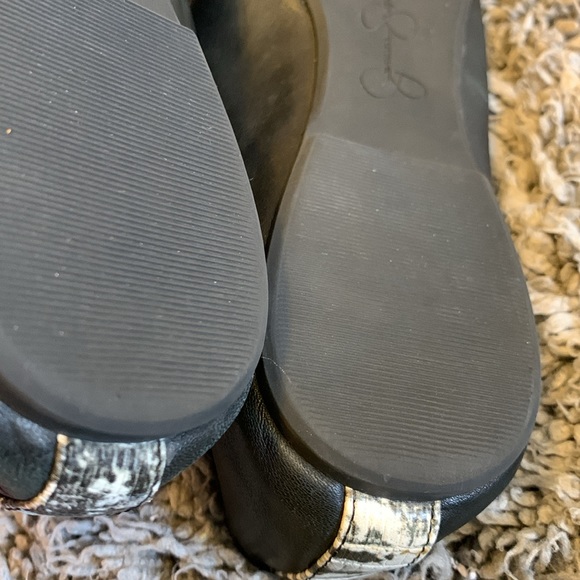 Jessica Simpson black flats ballet Bow gold trim size 10.5 in great condition - Picture 5 of 5